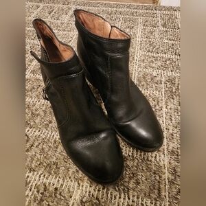 Madewell black booties Size 7